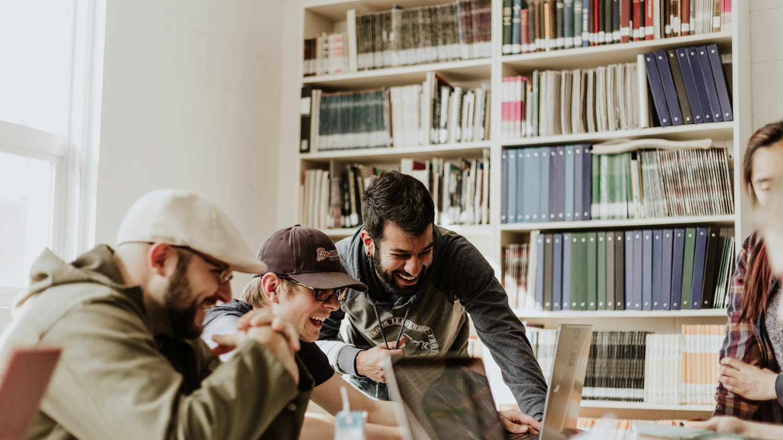 Full Free Scholarships 2026: The Definitive Guide to Global Government Master's & PhD Awards